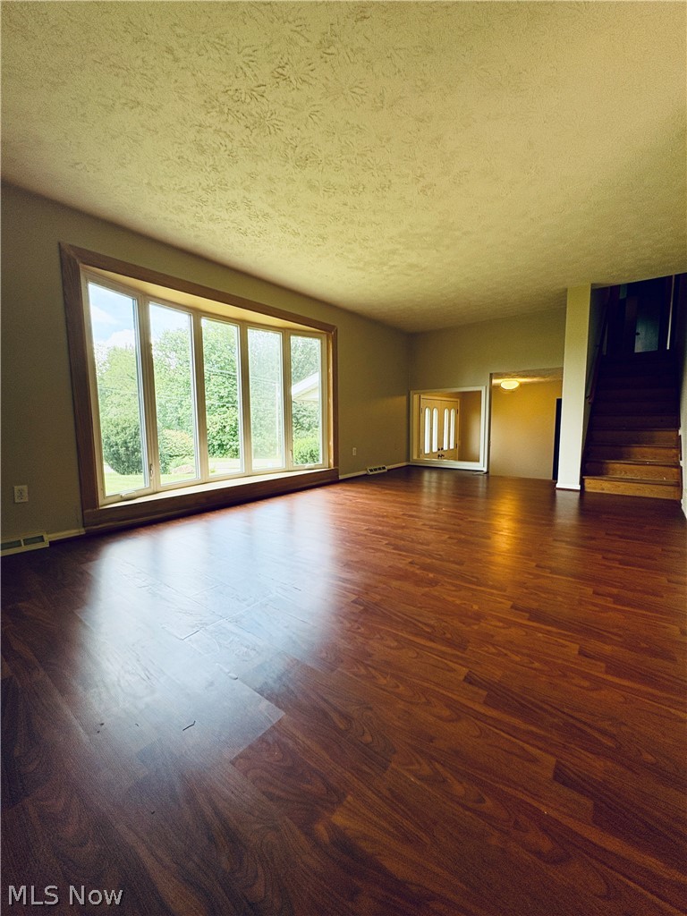 3066 Lake Center Street NW Uniontown OH 44685