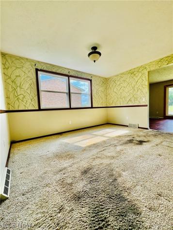 3066 Lake Center Street NW Uniontown OH 44685
