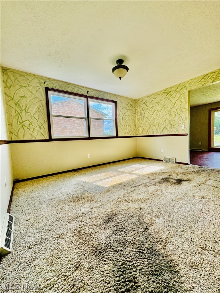 3066 Lake Center Street NW Uniontown OH 44685