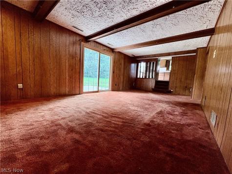 3066 Lake Center Street NW Uniontown OH 44685