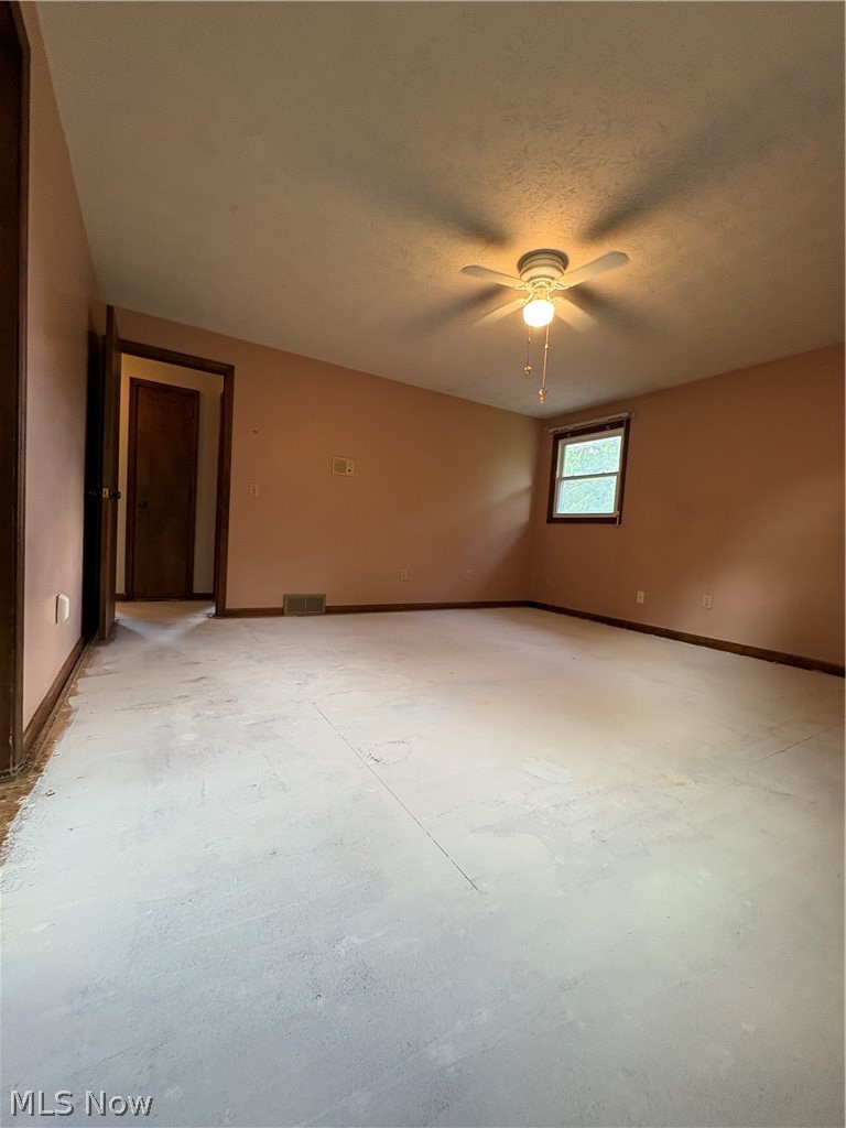 3066 Lake Center Street NW Uniontown OH 44685