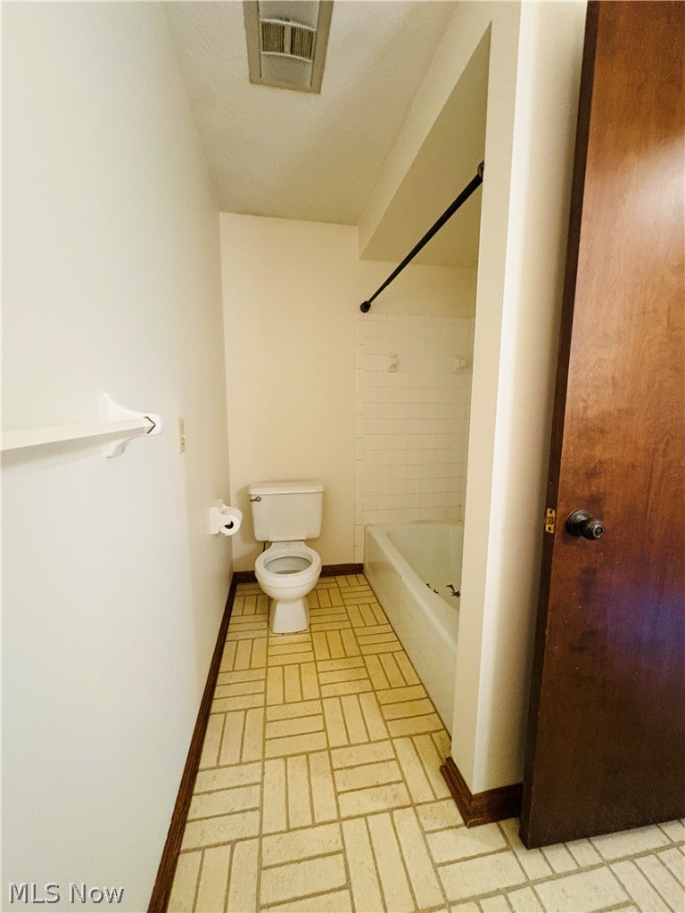 3066 Lake Center Street NW Uniontown OH 44685