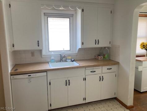 6602 Brownfield Drive Parma OH 44129