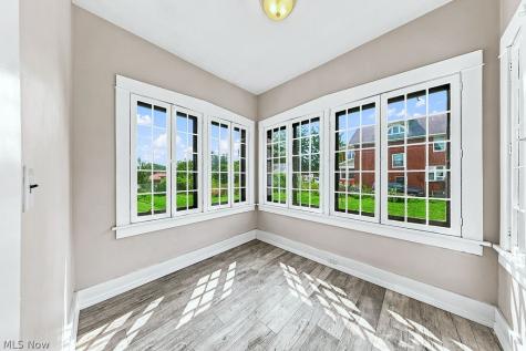 25 Russell Avenue Niles OH 44446