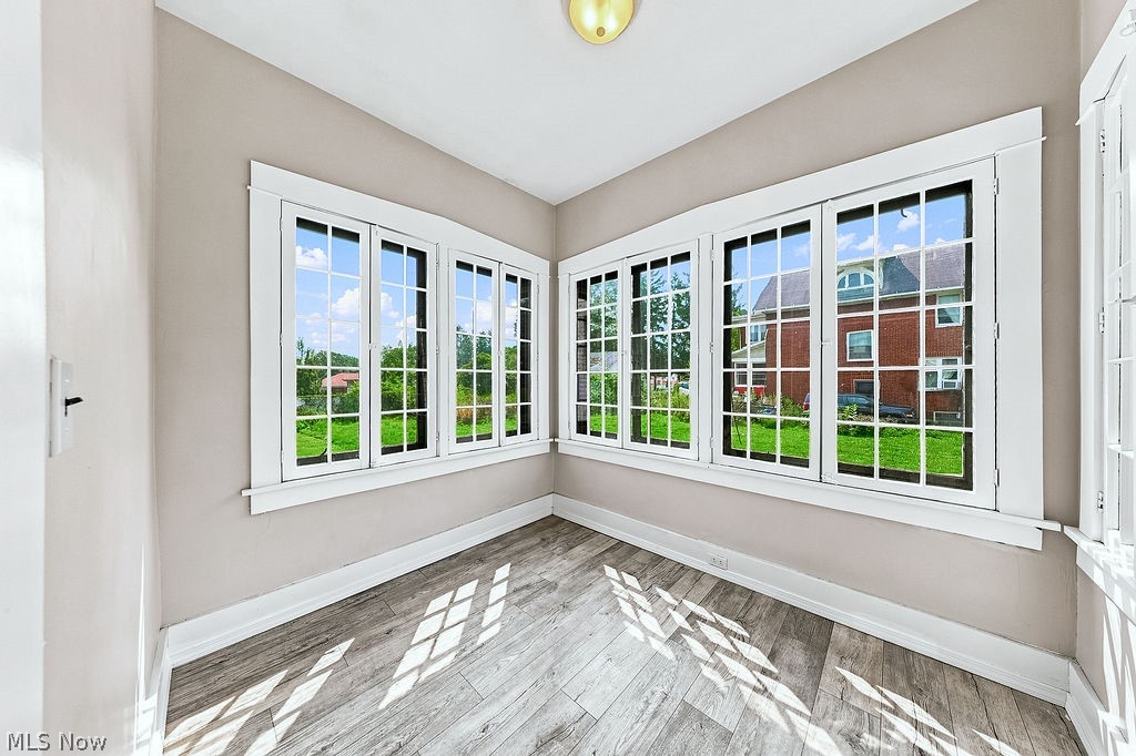 25 Russell Avenue Niles OH 44446