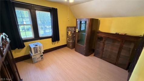 512 Morningview Avenue Akron OH 44305