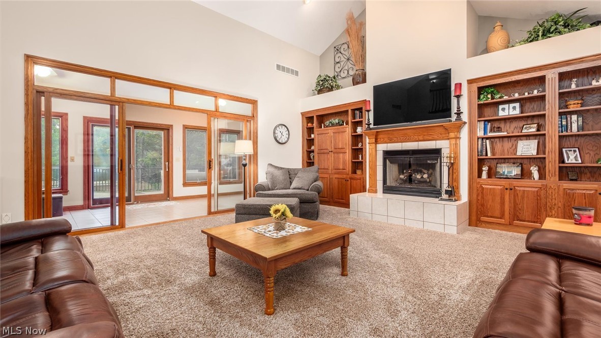 4474 White Tail Court Nashport OH 43830