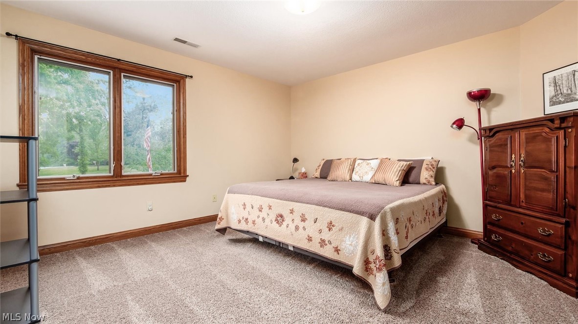 4474 White Tail Court Nashport OH 43830