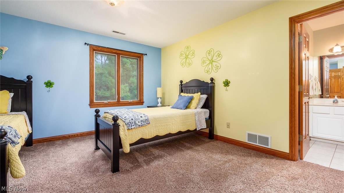 4474 White Tail Court Nashport OH 43830