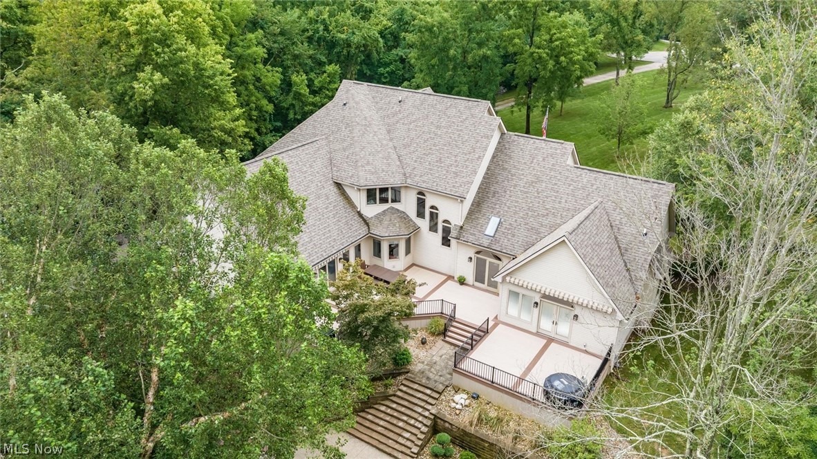 4474 White Tail Court Nashport OH 43830