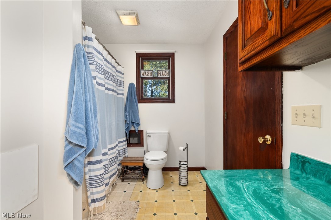 9130 W Old Lincoln Way Wooster OH 44691