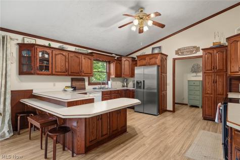 9130 W Old Lincoln Way Wooster OH 44691