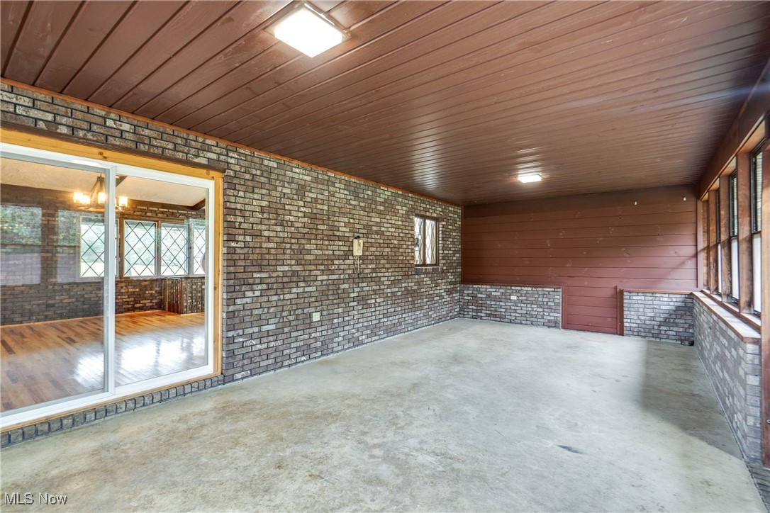 110 S Kansas Road Orrville OH 44667