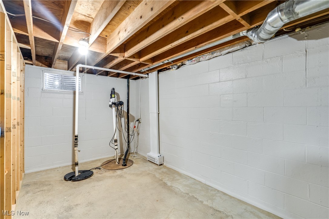 110 S Kansas Road Orrville OH 44667