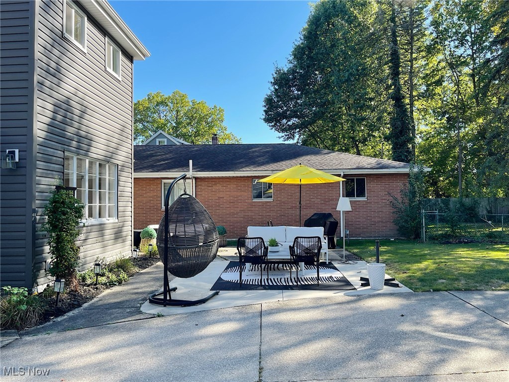 284 Kenilworth Drive Akron OH 44313