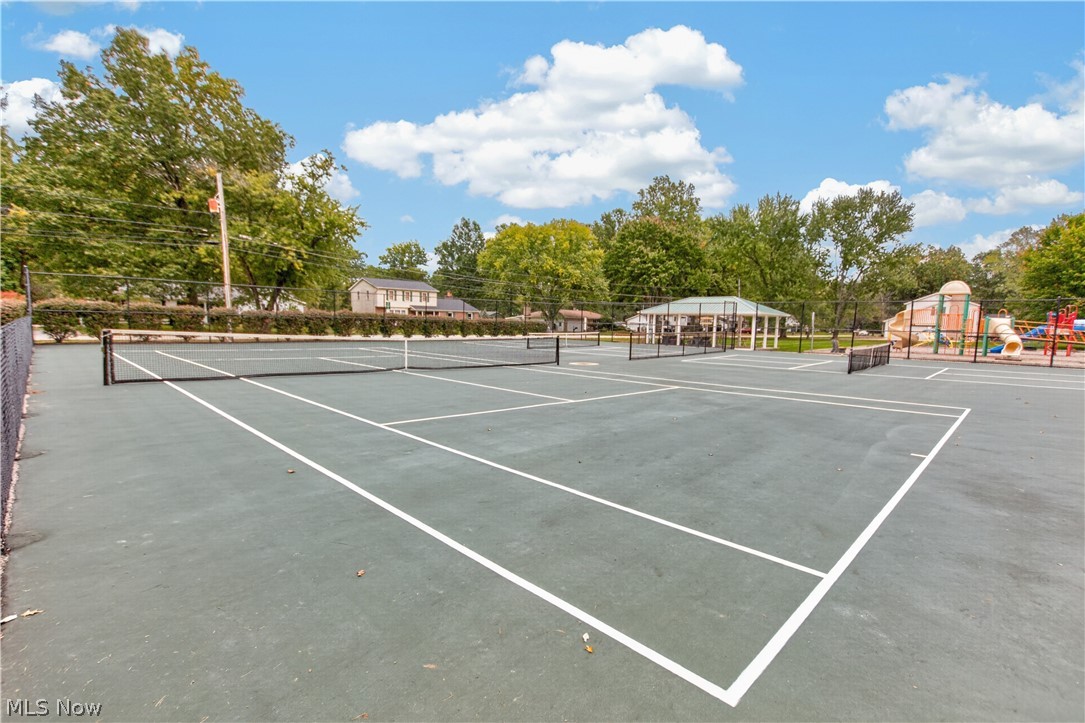211 Beacon Hill Boulevard Northfield OH 44067