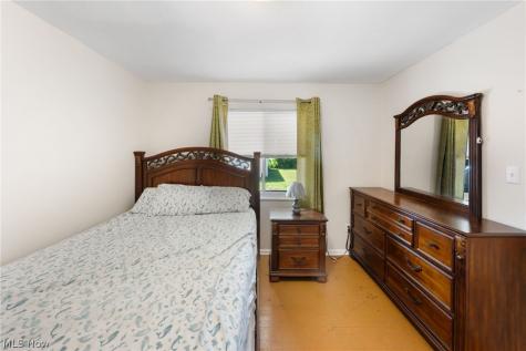 4122 W 145th Street Cleveland OH 44135