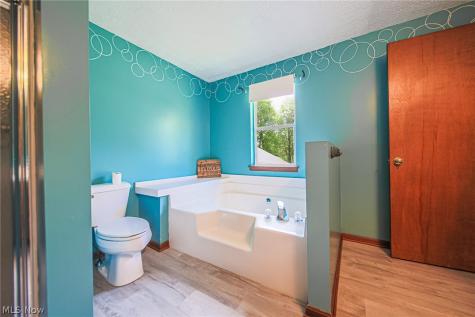 6401 E Moreland Road Fredericksburg OH 44627