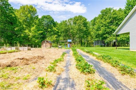 6401 E Moreland Road Fredericksburg OH 44627
