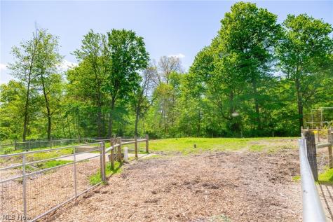 6401 E Moreland Road Fredericksburg OH 44627