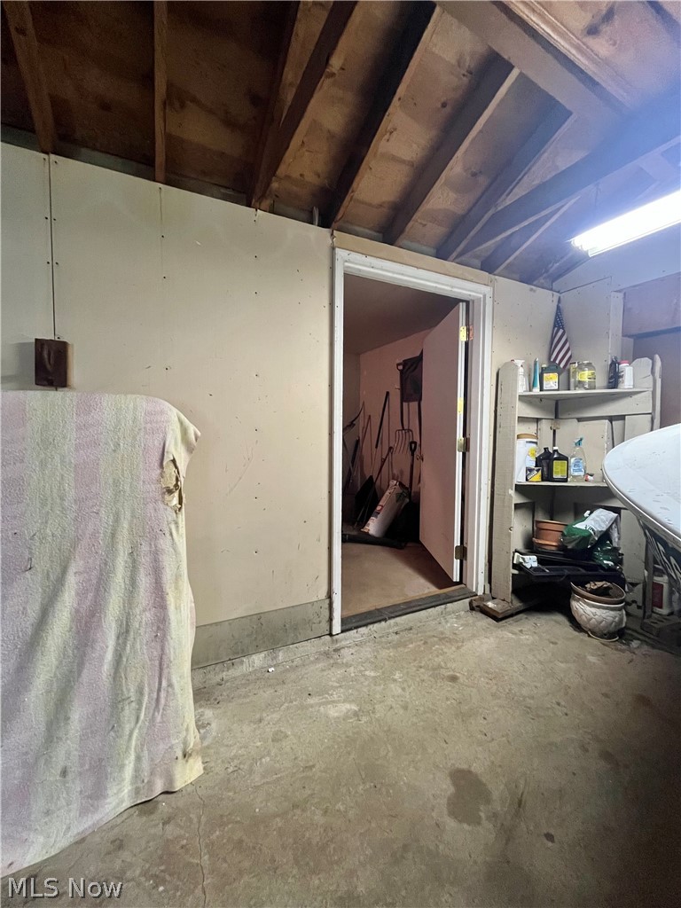 5921 Pine Street Andover OH 44003