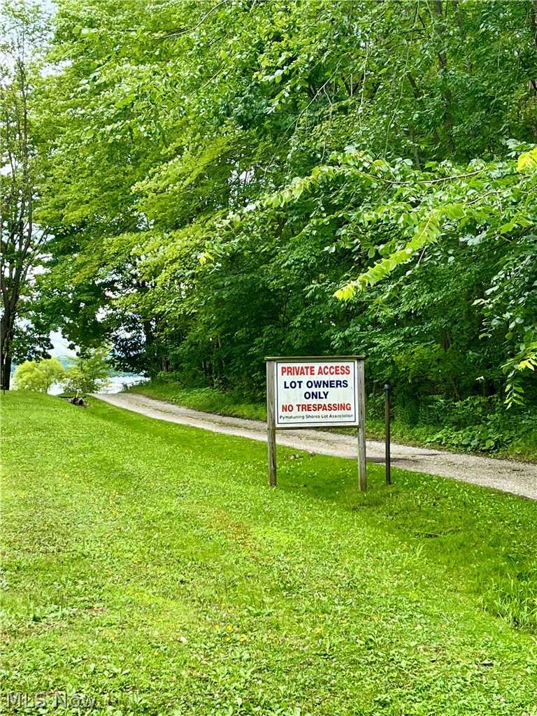 5921 Pine Street Andover OH 44003