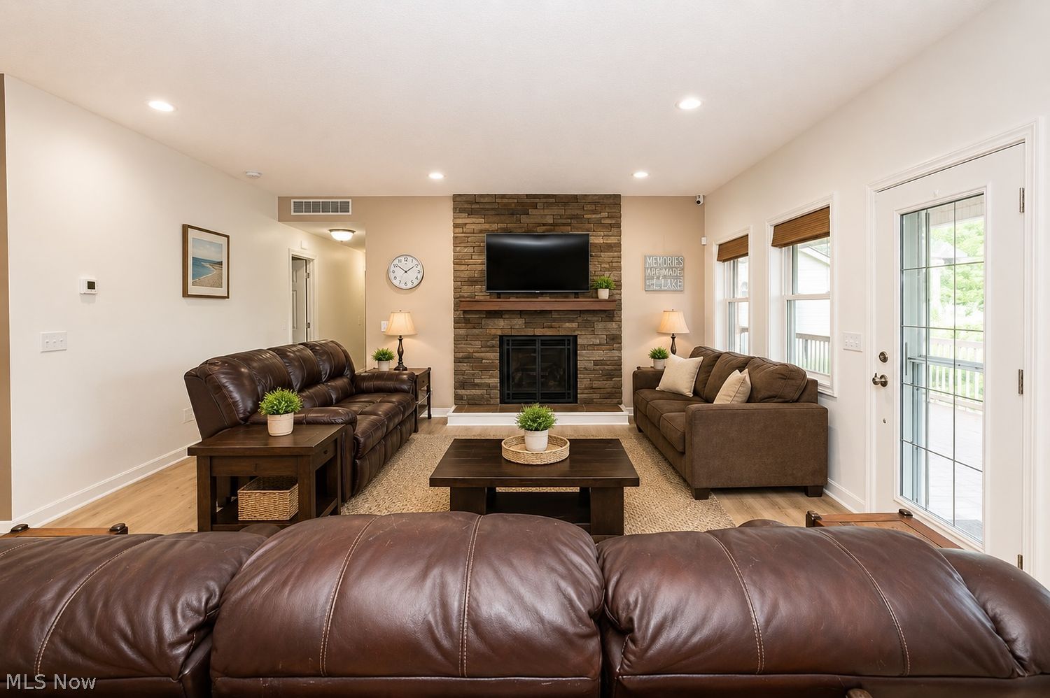 6964 Lakeview Drive Hanoverton OH 44423