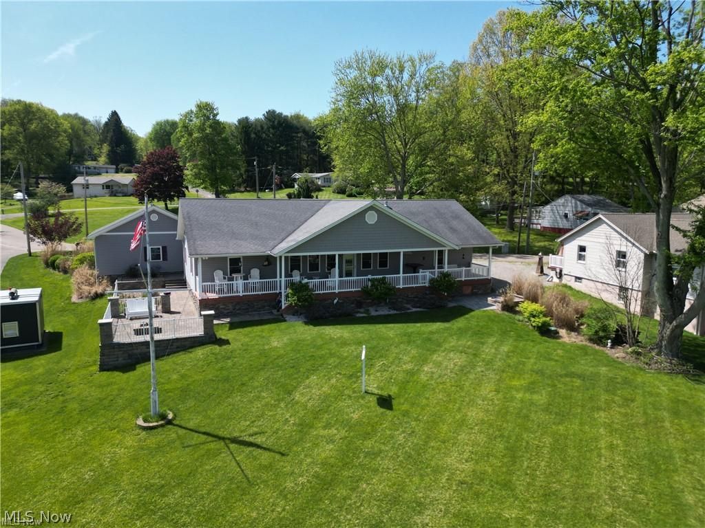 6964 Lakeview Drive Hanoverton OH 44423