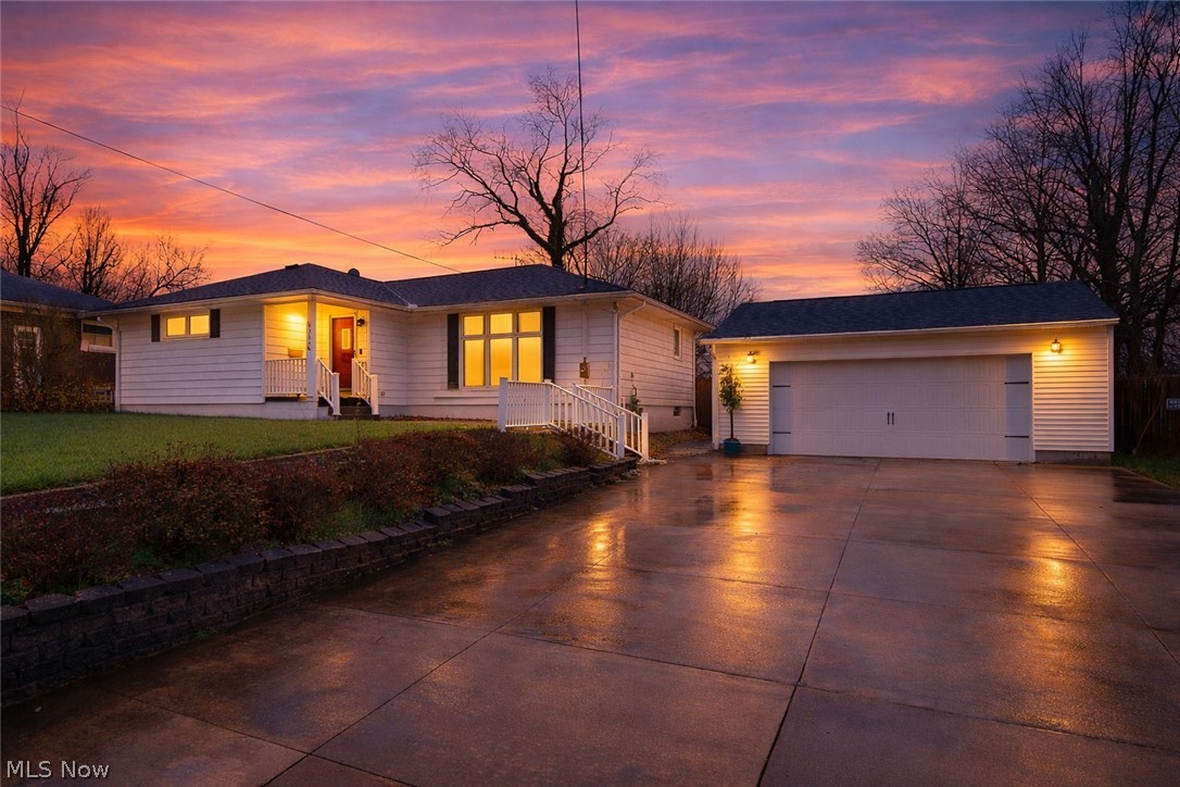 366 Lansing Road Akron OH 44312