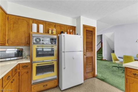 388 Cheryl Drive Tallmadge OH 44278