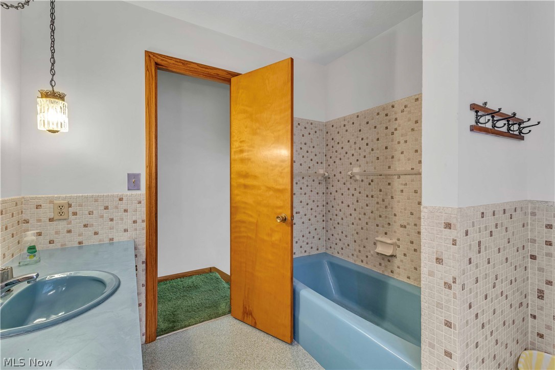 388 Cheryl Drive Tallmadge OH 44278