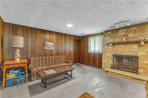 388 Cheryl Drive Tallmadge OH 44278