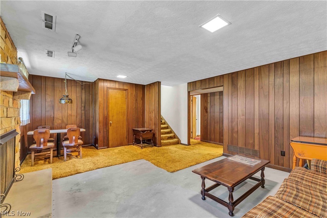 388 Cheryl Drive Tallmadge OH 44278