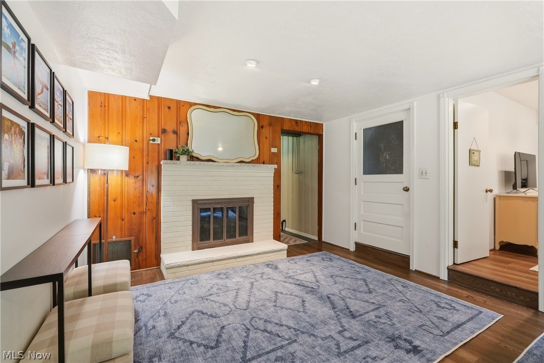 6115 Vale View Drive SW Sherrodsville OH 44675