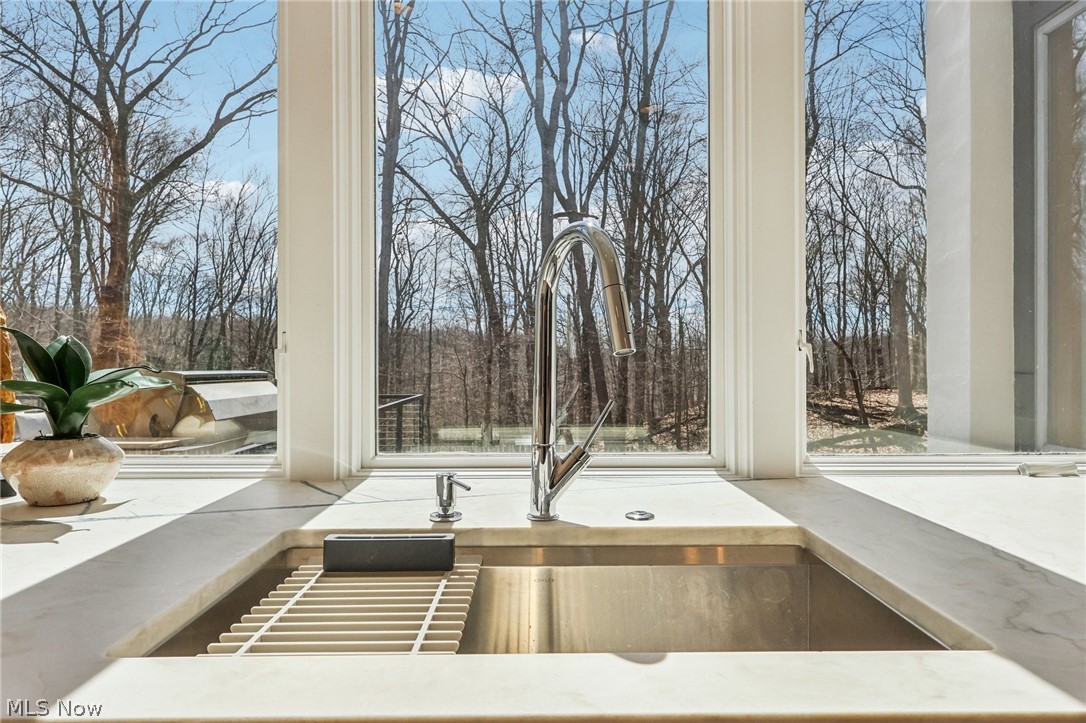 7565 Runny Meade Trail Chagrin Falls OH 44022