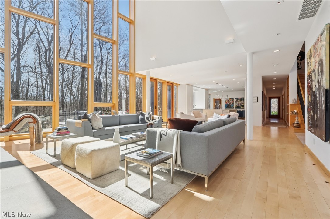 7565 Runny Meade Trail Chagrin Falls OH 44022
