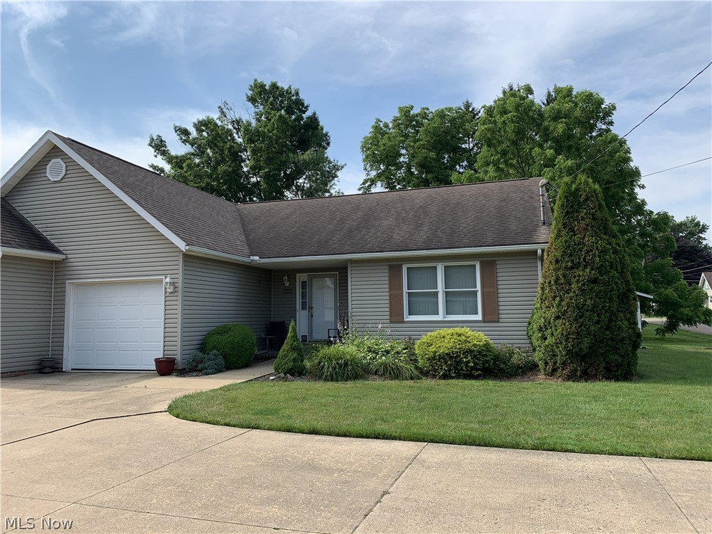 32 Stuart Street Dalton OH 44618