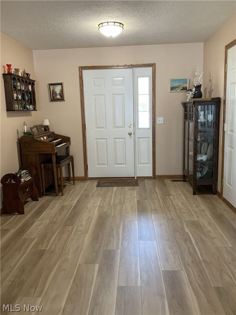 32 Stuart Street Dalton OH 44618
