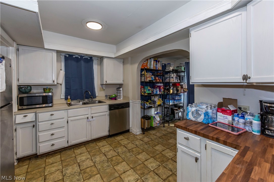 518 22nd Street NW Canton OH 44709