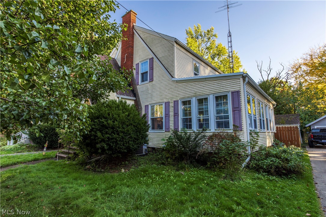 518 22nd Street NW Canton OH 44709