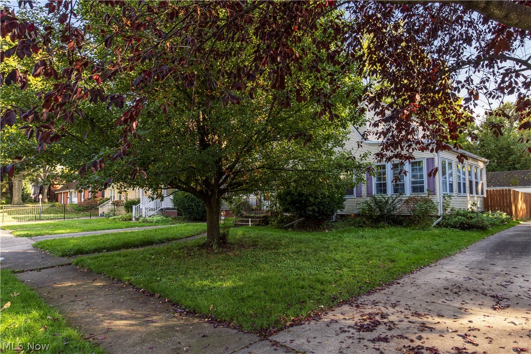 518 22nd Street NW Canton OH 44709