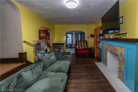 518 22nd Street NW Canton OH 44709