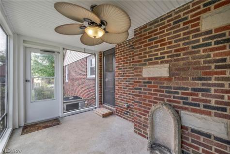 4051 Riveredge Road Cleveland OH 44111