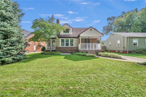 4051 Riveredge Road Cleveland OH 44111
