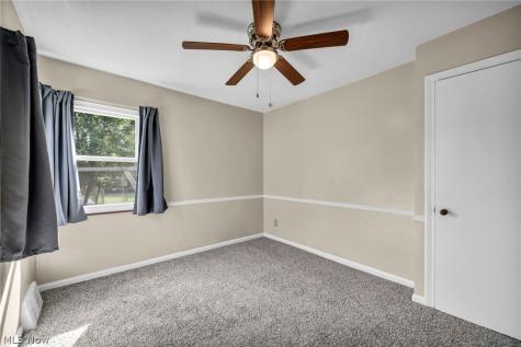 4051 Riveredge Road Cleveland OH 44111