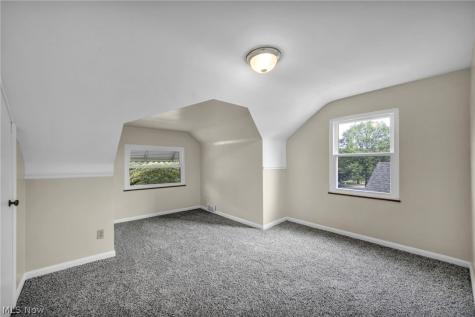 4051 Riveredge Road Cleveland OH 44111