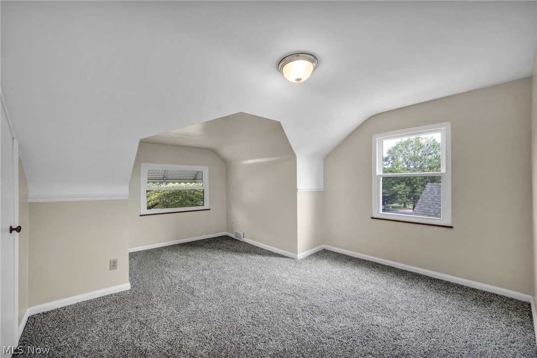 4051 Riveredge Road Cleveland OH 44111