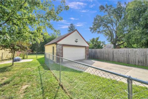4051 Riveredge Road Cleveland OH 44111