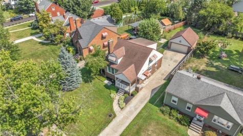 4051 Riveredge Road Cleveland OH 44111