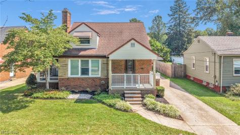 4051 Riveredge Road Cleveland OH 44111